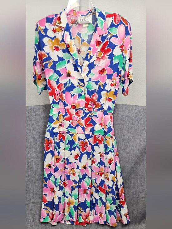 Union Made Dresses & Skirts - Vintage USA Union Made Donna Morgan Floral Dress. 7/8